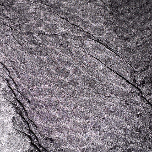 Viral black textured leggings - Picture 3 of 4